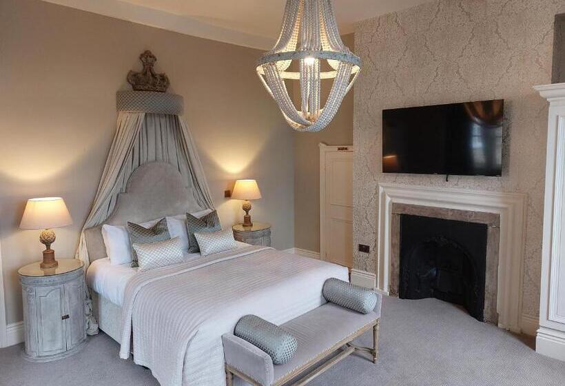 فندق Manor House