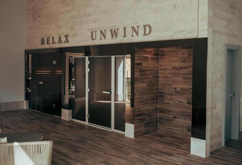 فندق Manor House