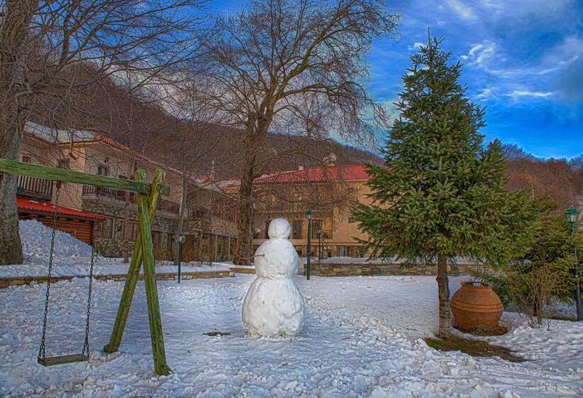 هتل Manthos Mountain Resort & Spa