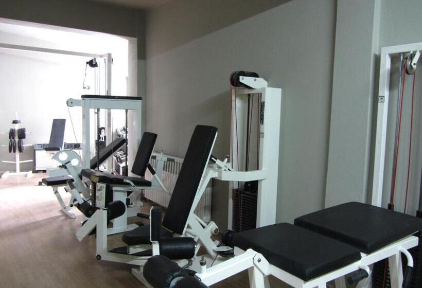 هتل Manthos Mountain Resort & Spa