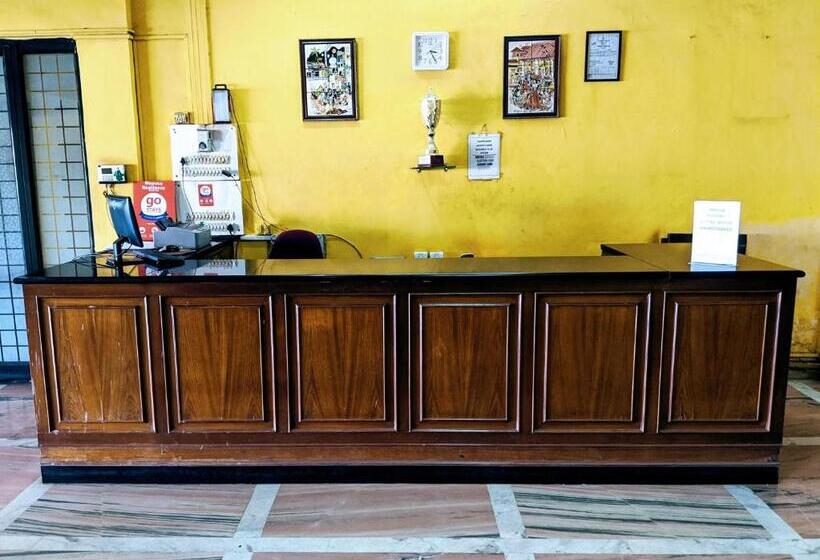 בית מלון כפרי Mapusa Residency