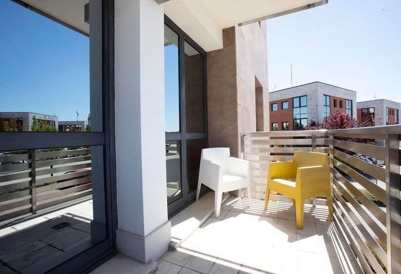 Matrix Hotel & Residence