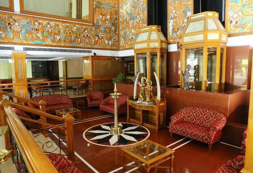 فندق Mayura Residency