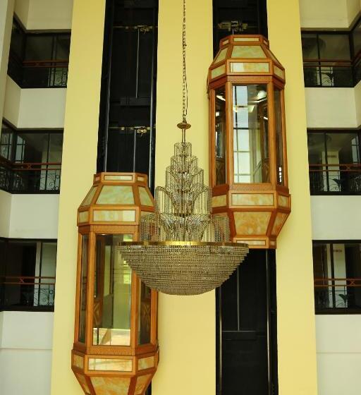 فندق Mayura Residency