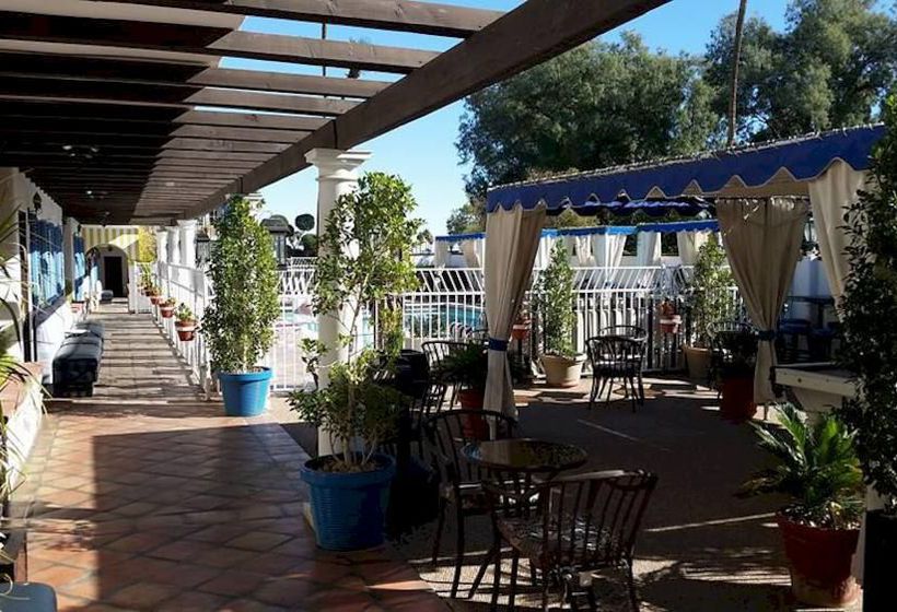 ホテル Mykonos Desert Suites