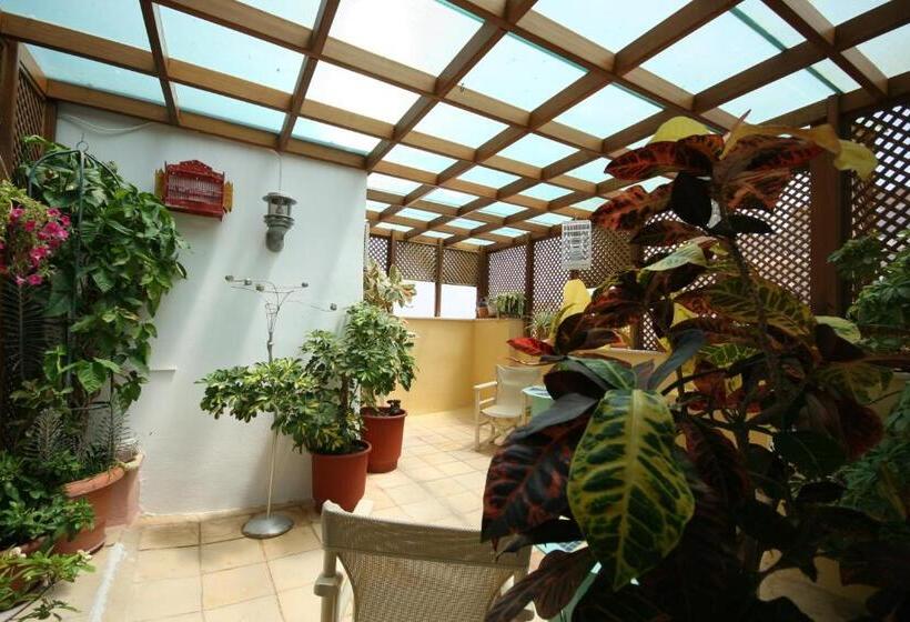 בית מלון כפרי Nostos