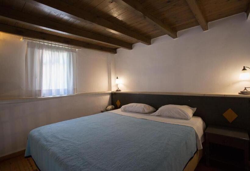 בית מלון כפרי Nostos