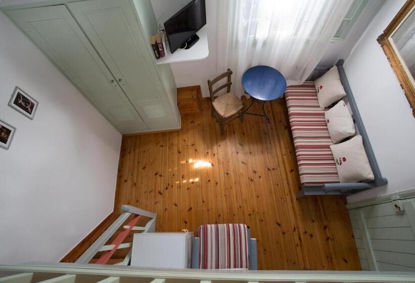 בית מלון כפרי Nostos