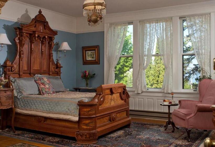 فندق Old Rittenhouse Inn