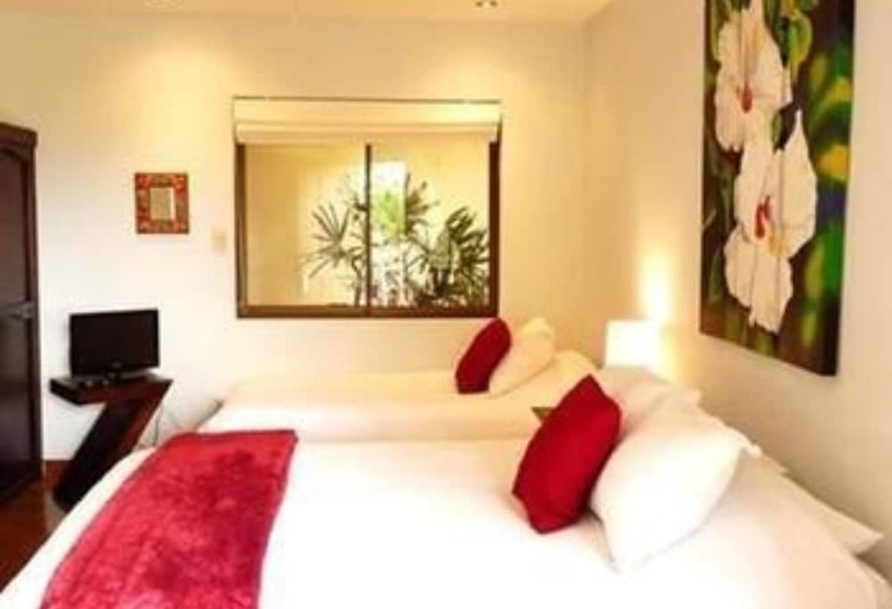 호텔 Out Of Bounds