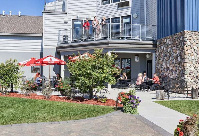 בית מלון כפרי Park Point Marina Inn