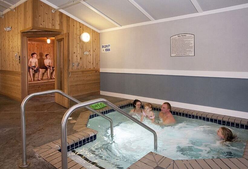 هتل Park Point Marina Inn