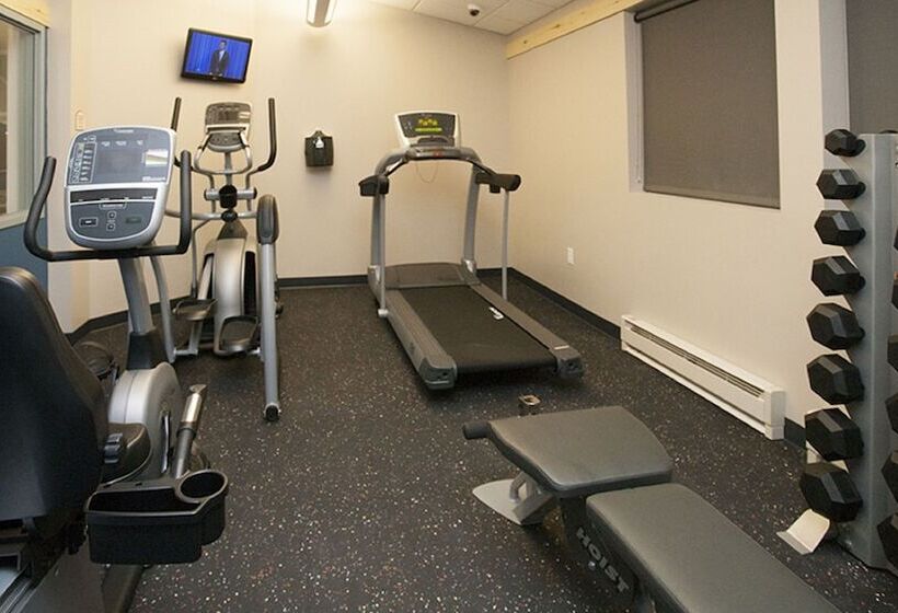 בית מלון כפרי Park Point Marina Inn