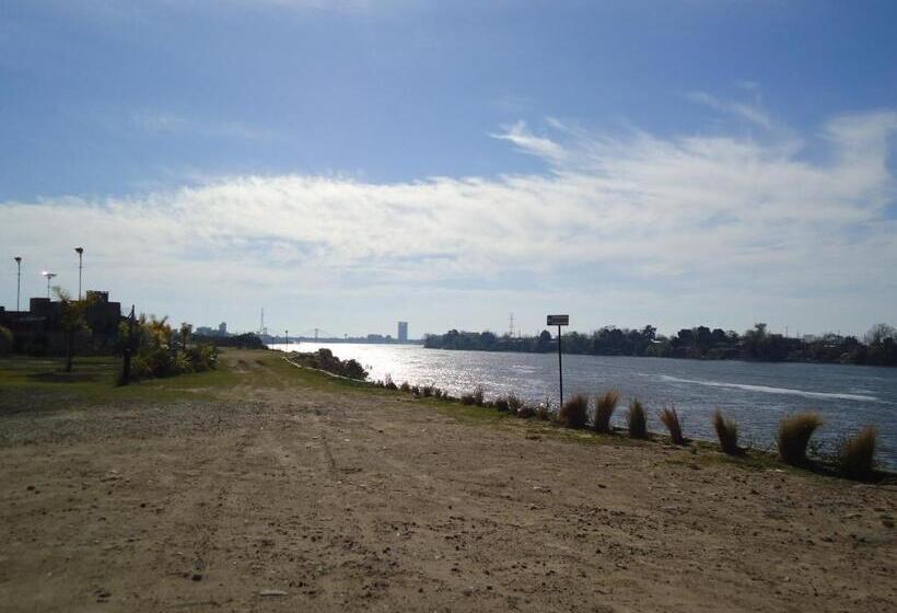 Puerto Amarras Hotel & Suites