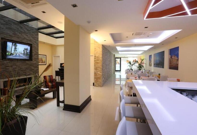 هتل Puerto Mercado