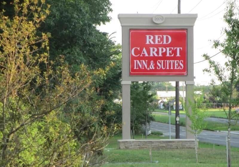 בית מלון כפרי Red Carpet Inn And Suites Monmouth Junction