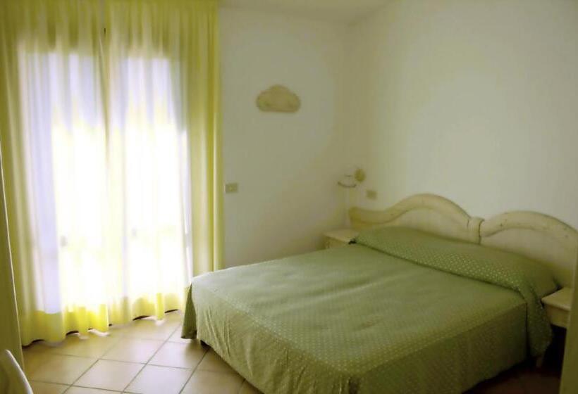 فندق Residence Porto Mannu