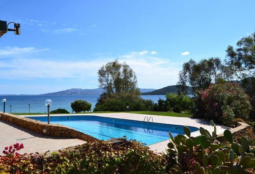 فندق Residence Porto Mannu