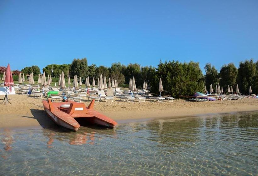 فندق Residence Porto Mannu