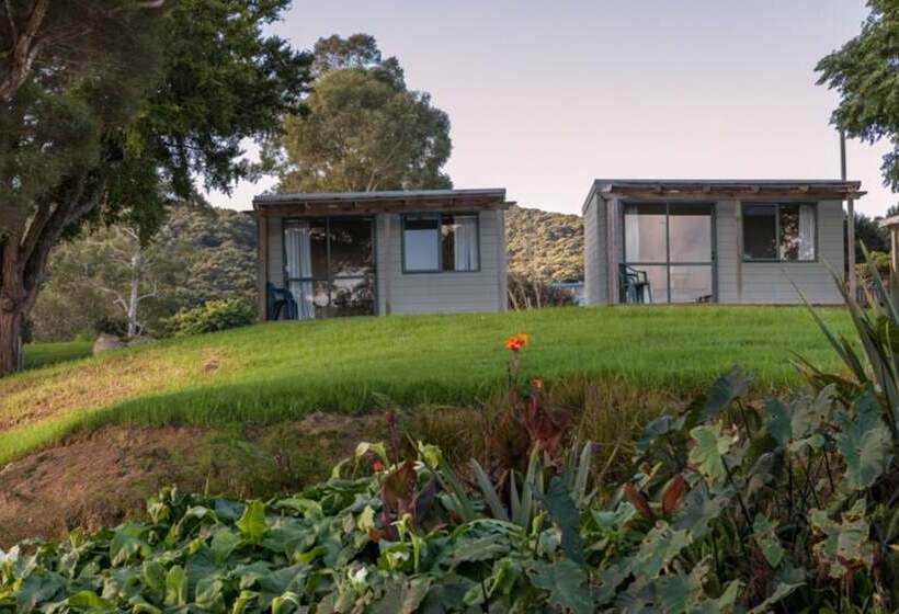 בית מלון כפרי Russell   Orongo Bay Holiday Park