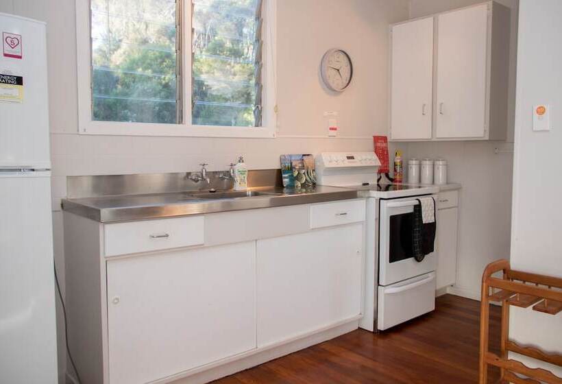 בית מלון כפרי Russell   Orongo Bay Holiday Park