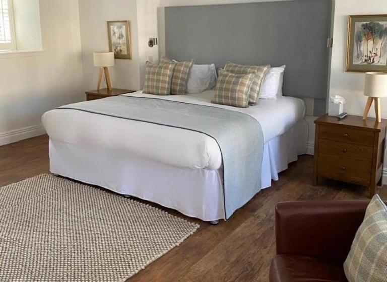 בית מלון כפרי Shieldhill Castle