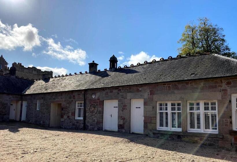 호텔 Shieldhill Castle