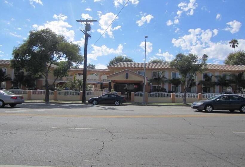 Отель Starlight Inn Canoga Park