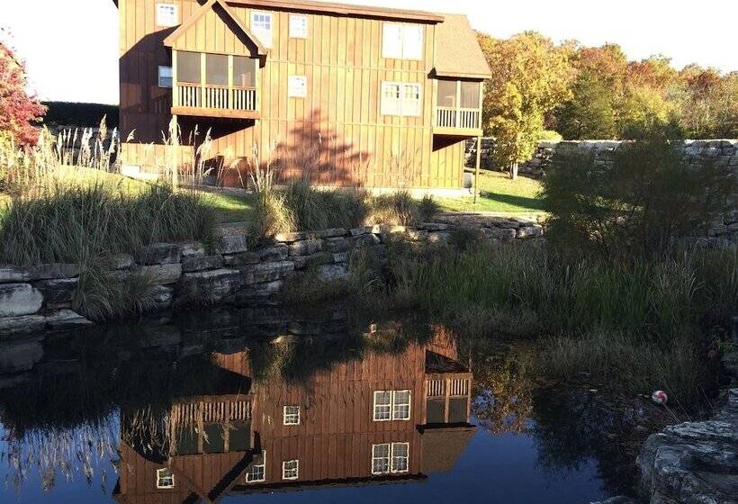 فندق Stonebridge Resort