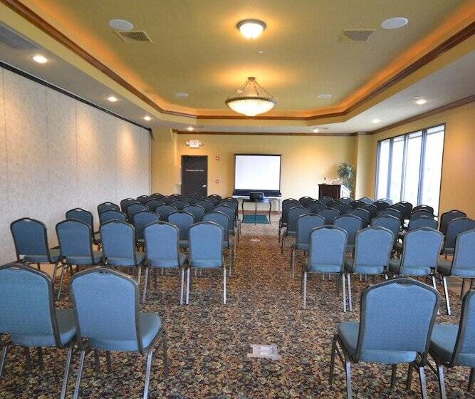 فندق Stonebridge Resort