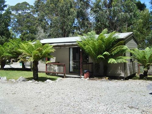 فندق Strahan Retreat Holiday Park