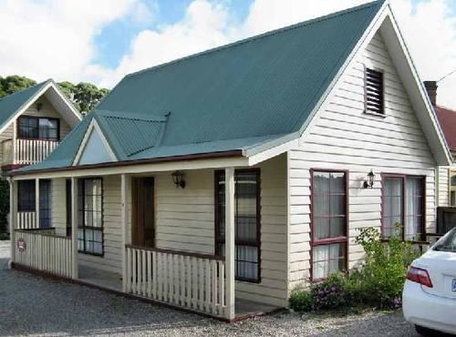 فندق Strahan Retreat Holiday Park