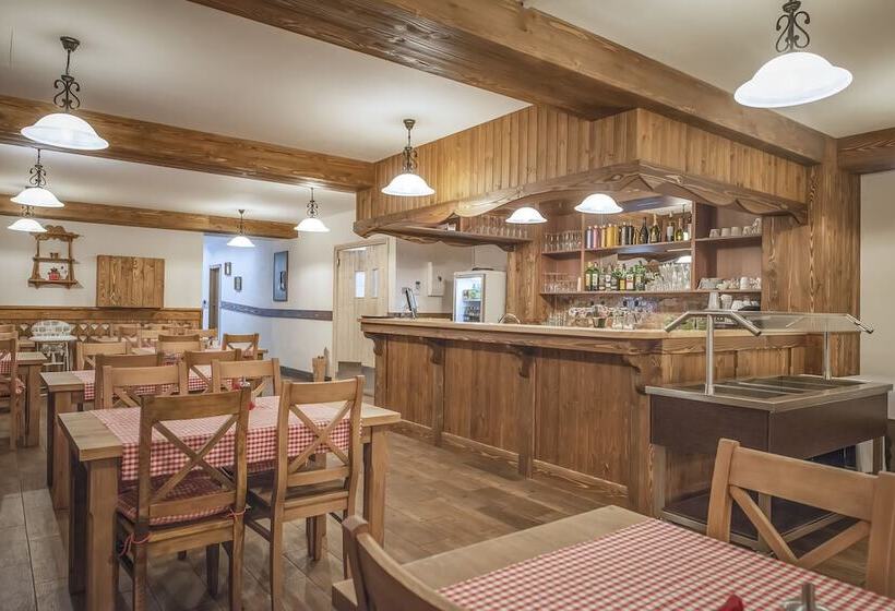 호텔 Tatragolf Mountain Resort