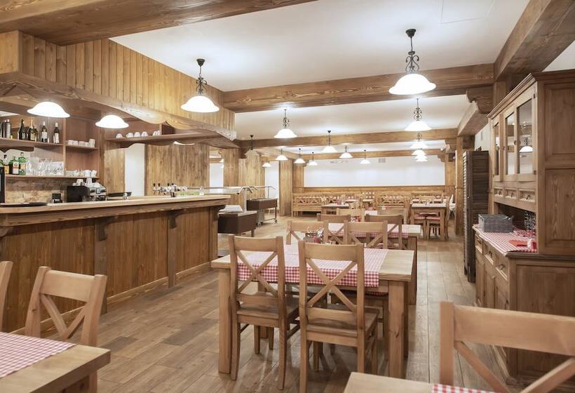 호텔 Tatragolf Mountain Resort