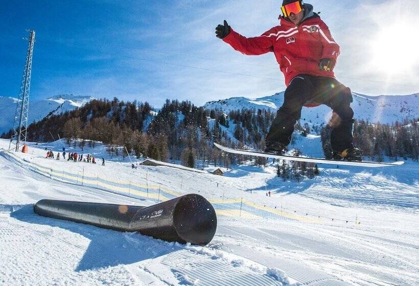 בית מלון כפרי Th Pila