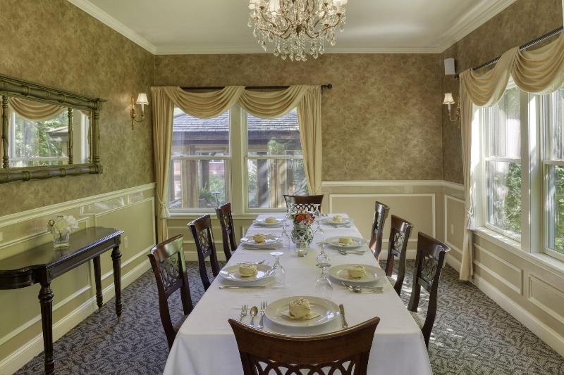 فندق The Inn At Thorn Hill