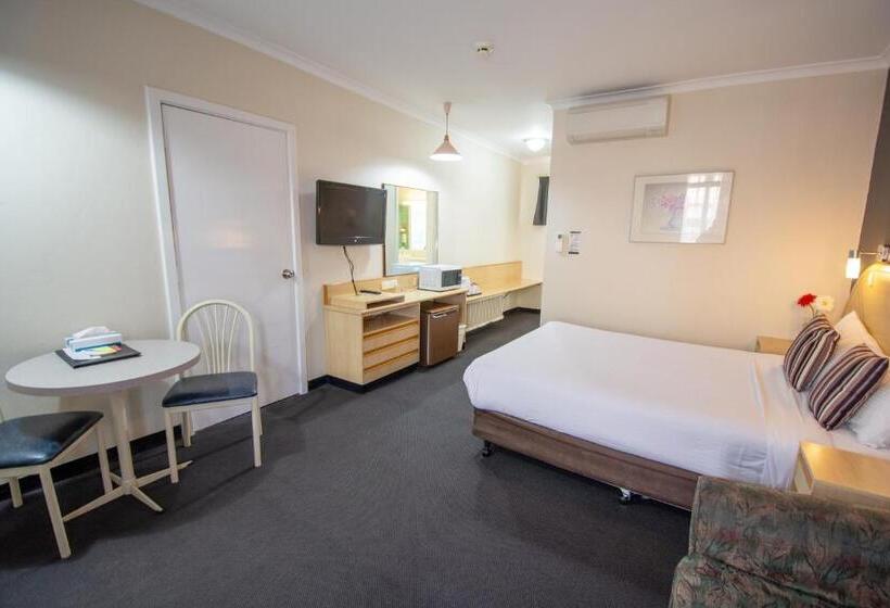 فندق Midcity Motor Lodge