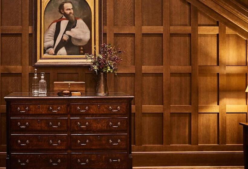 فندق The Sewanee Inn