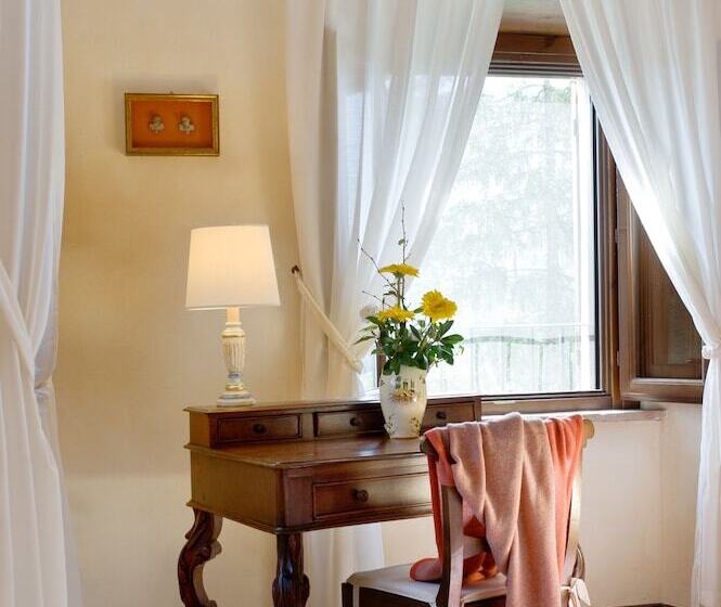 ホテル Torre Palombara   Dimora Storica