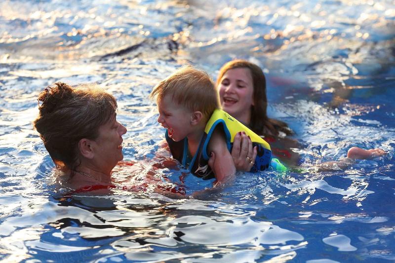 בית מלון כפרי Uday Suites   The Airport