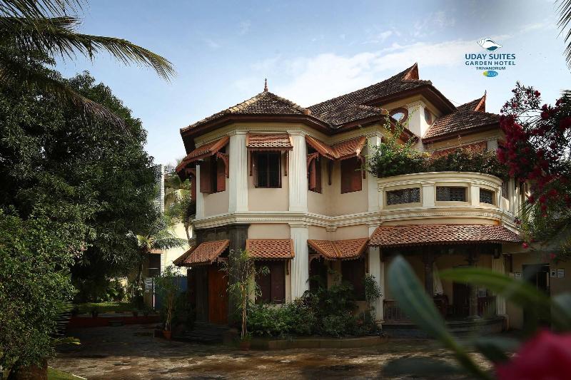 בית מלון כפרי Uday Suites   The Airport