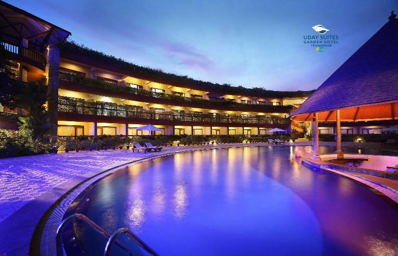 בית מלון כפרי Uday Suites   The Airport