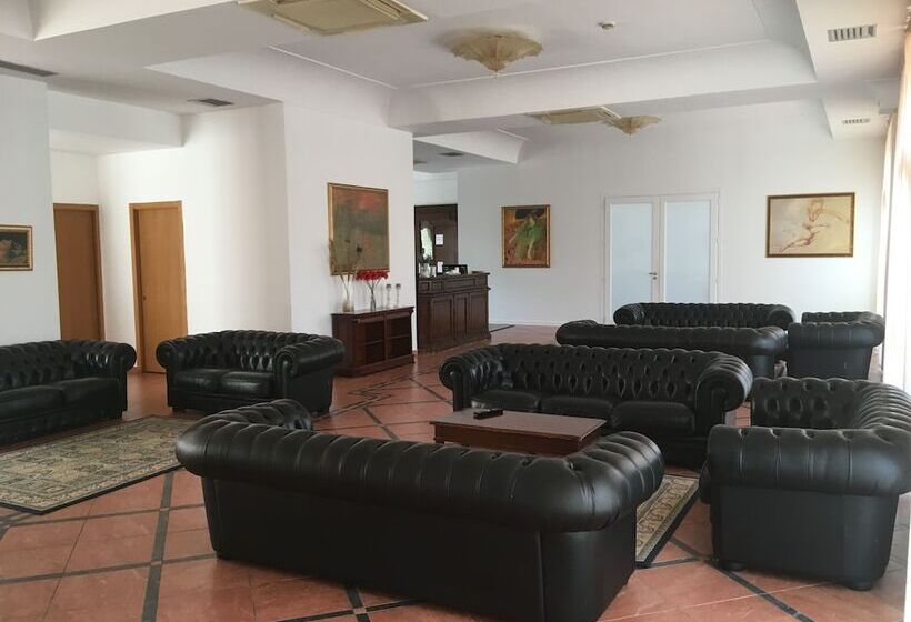 בית מלון כפרי Villa Giatra