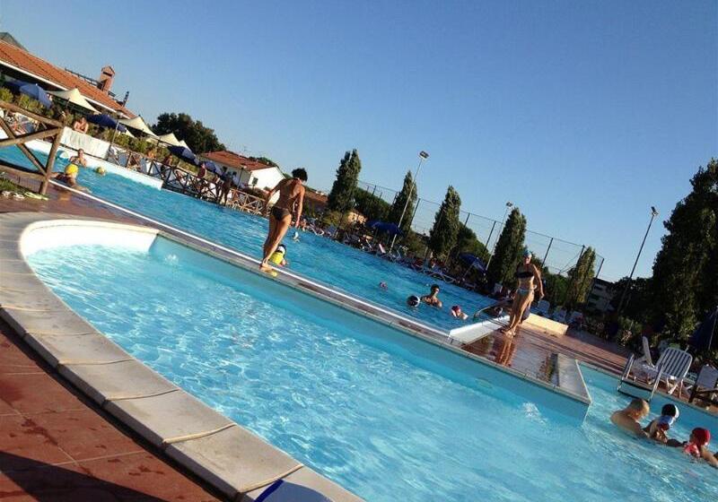 ホテル Villaggio Mare Si