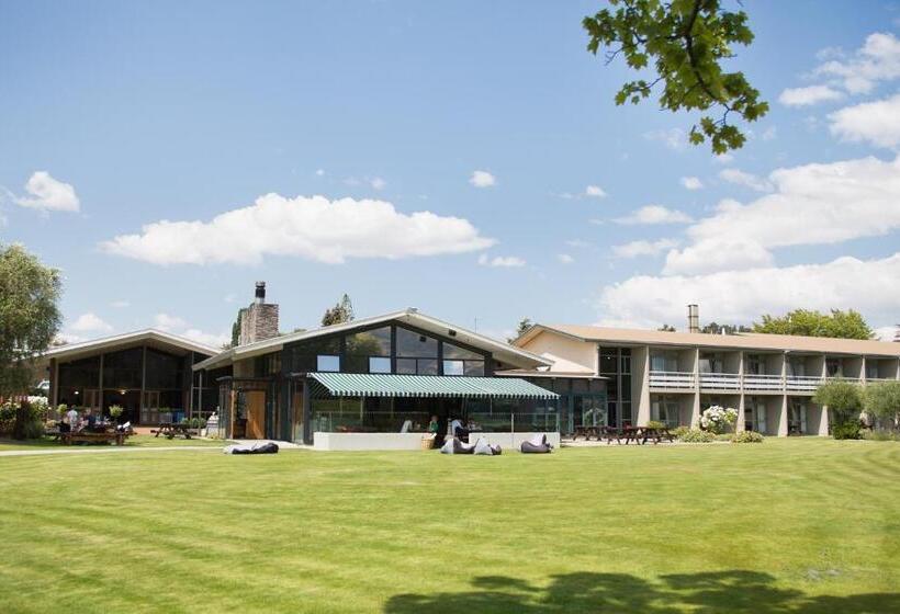Отель Wanaka