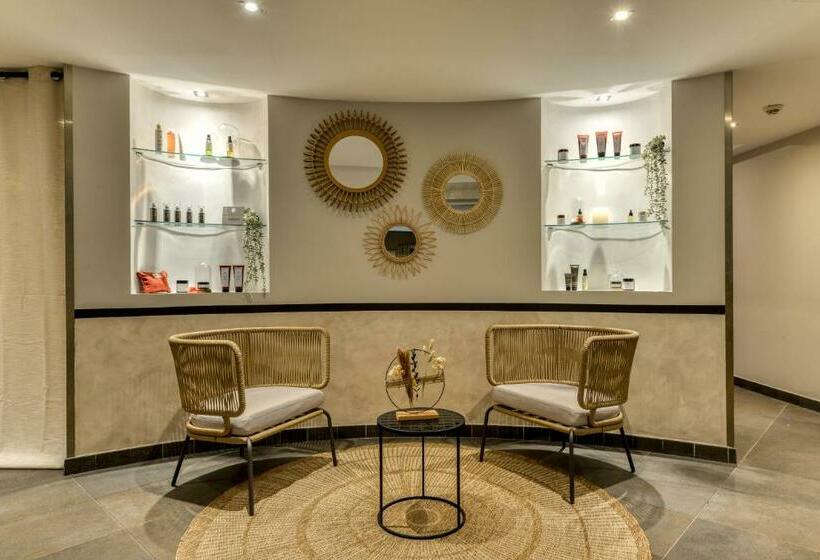 Zenitude Hotel La Valadiere, Ascend Hotel Collection