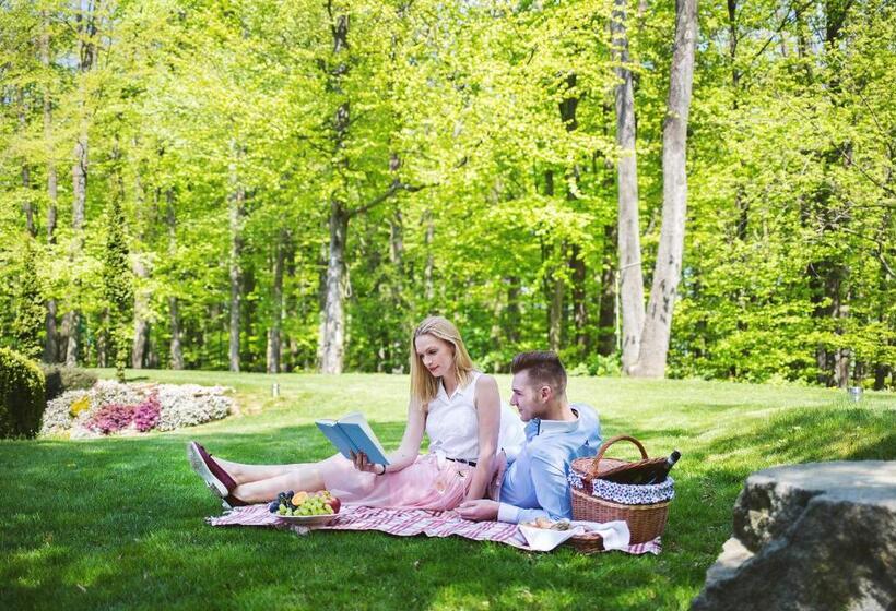 בית מלון כפרי Zochova Chata   Adult Friendly