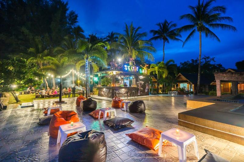 Kaw Kwang Beach Resort