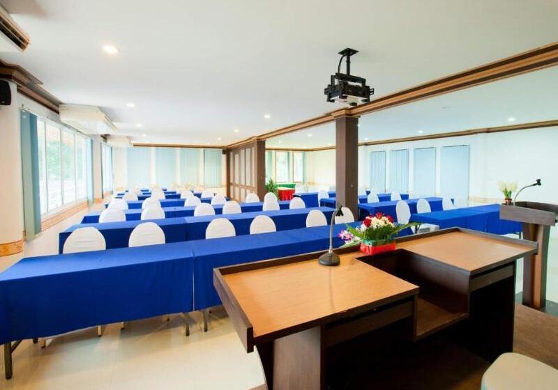 Kaw Kwang Beach Resort