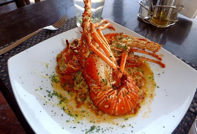 La Flaca Hotel & Restaurante